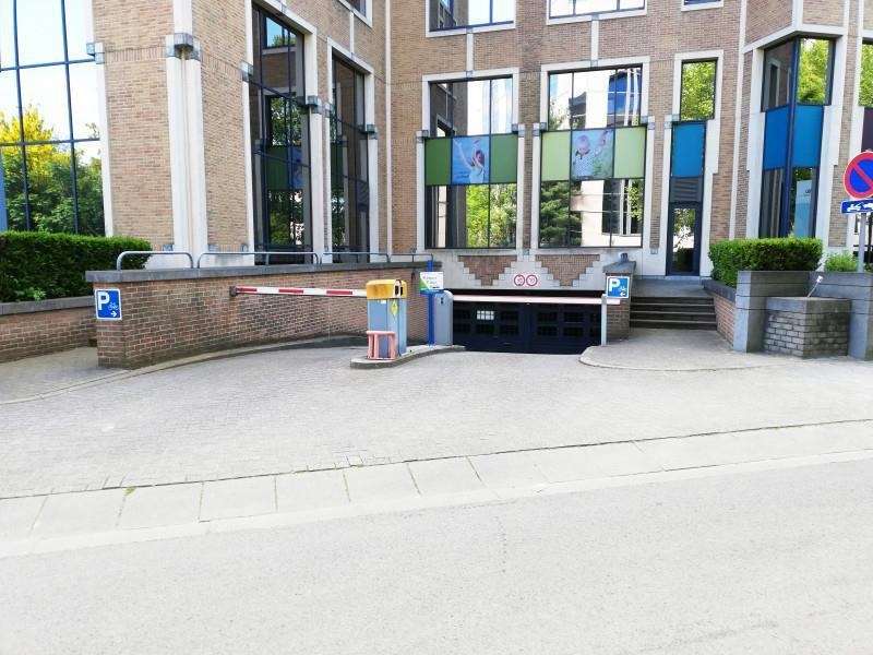 Parking te  huur in Sint-Lambrechts-Woluwe 1200 39.00€  slaapkamers m² - Zoekertje 297