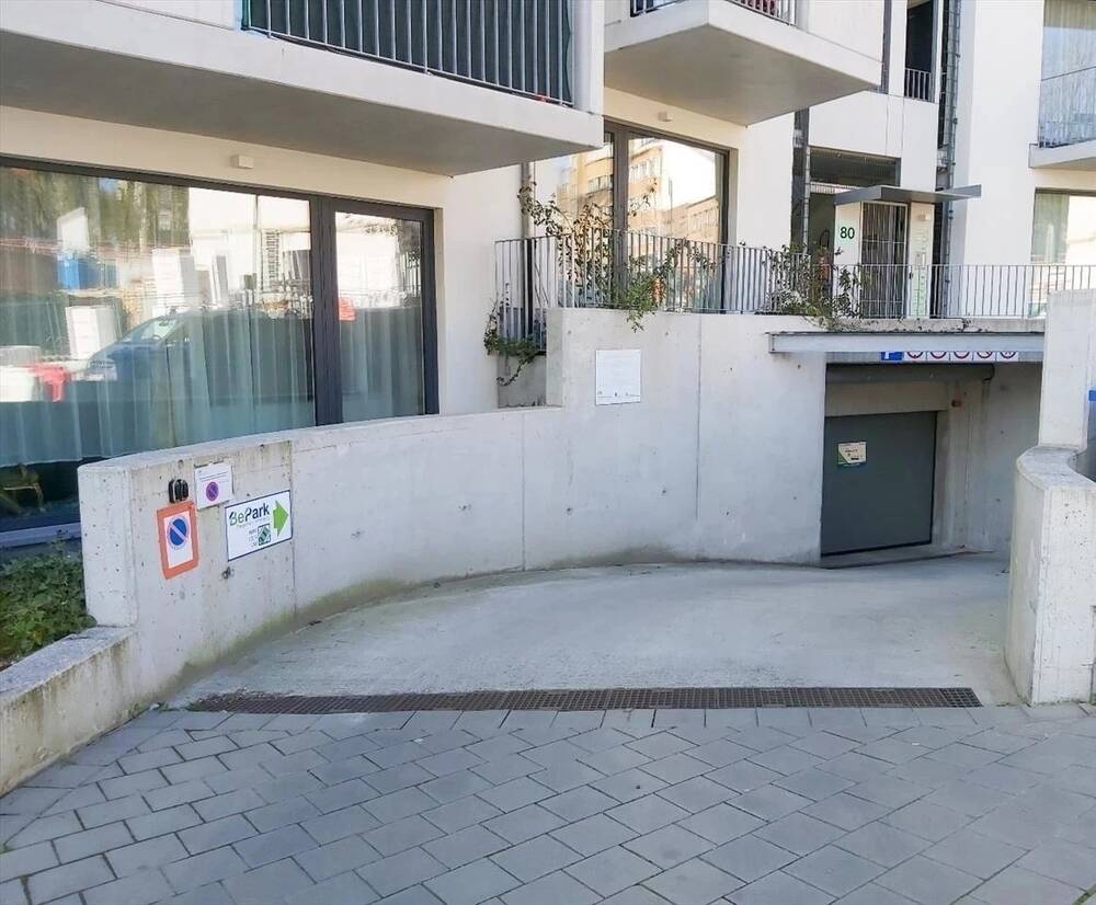 Parking & garage te  huur in Vorst 1190 109.00€ 0 slaapkamers m² - Zoekertje 774