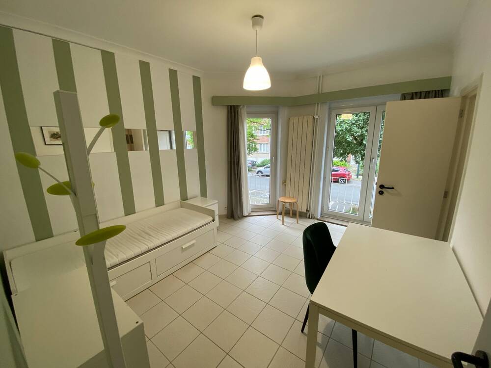 Appartement à louer à Forest 1190 565.00€ 1 chambres m² - annonce 83660