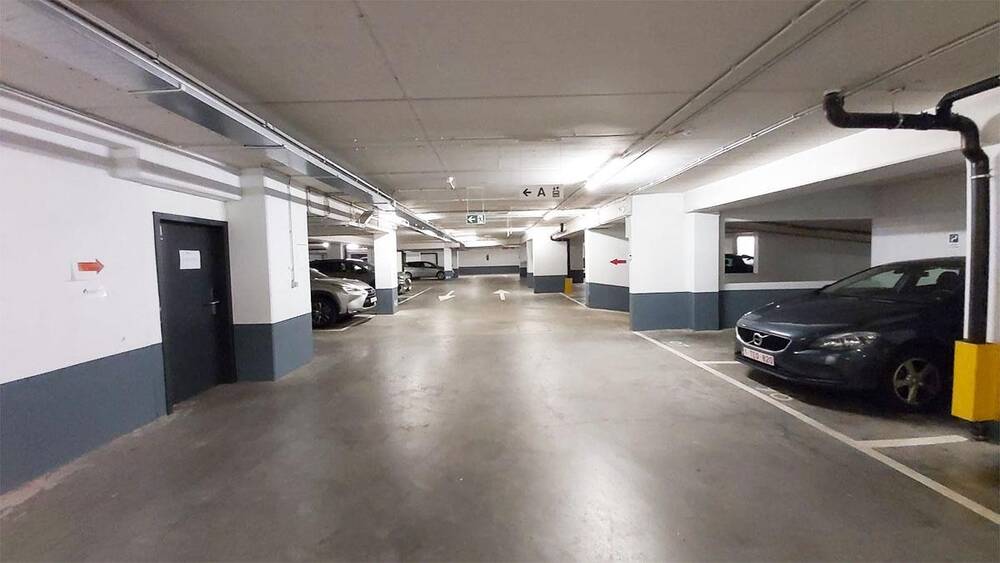 Parking / garage à louer à Woluwe-Saint-Lambert 1200 75.00€  chambres m² - annonce 1545