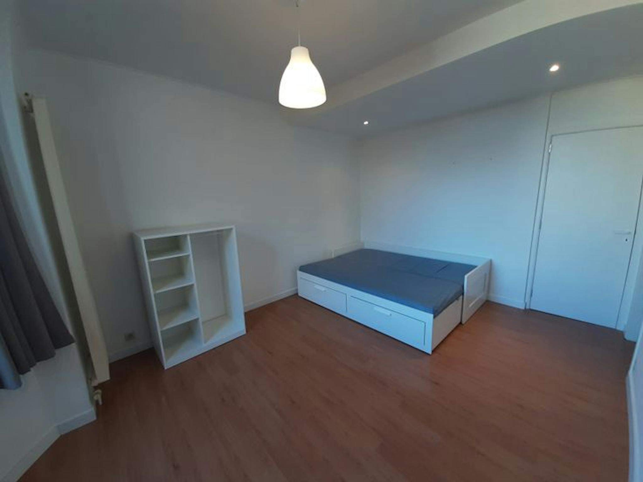 Appartement te  huur in Sint-Agatha-Berchem 1082 649.00€ 0 slaapkamers 35.00m² - Zoekertje 85448