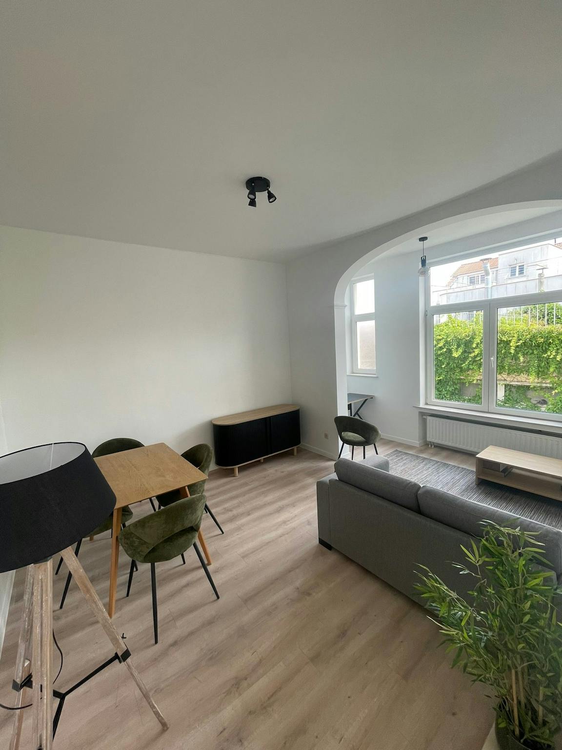 Appartement à louer à Saint-Josse-ten-Noode 1210 1390.00€ 1 chambres 120.00m² - annonce 86222