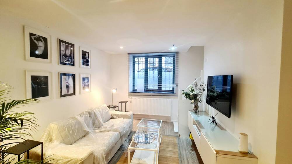 Appartement te  huur in Sint-Gillis 1060 1000.00€ 1 slaapkamers 85.00m² - Zoekertje 86241