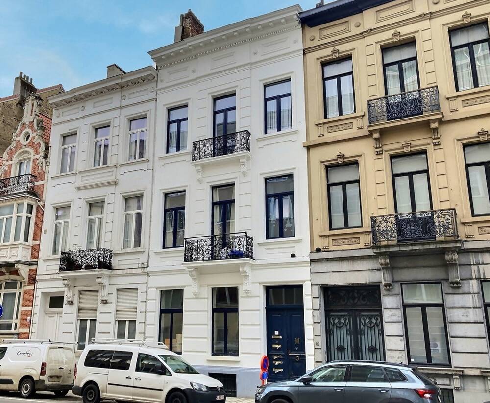 Immeuble mixte à vendre à Ixelles 1050 1790000.00€ 6 chambres 400.00m² - annonce 23854