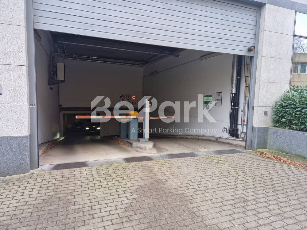 Parking te  huur in Sint-Lambrechts-Woluwe 1200 99.00€ 0 slaapkamers m² - Zoekertje 30457