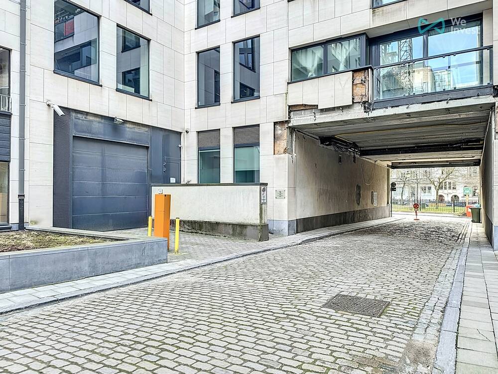 Parking à louer à Bruxelles 1000 100.00€  chambres 14.00m² - annonce 29486
