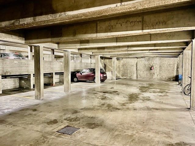Parking / garage à vendre à Ixelles 1050 20000.00€  chambres m² - annonce 31527