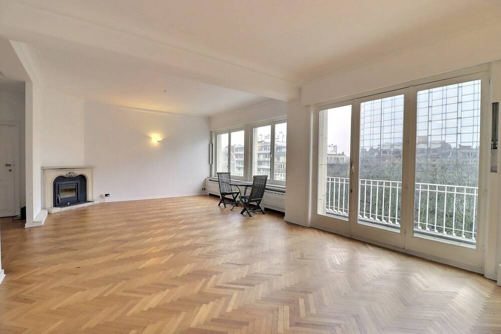 Appartement à  à Bruxelles 1000 590000.00€ 3 chambres 165.00m² - annonce 42674