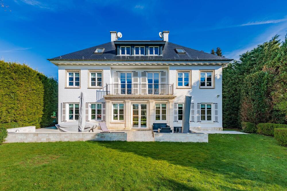 Villa te  koop in Ukkel 1180 0.00€ 6 slaapkamers 450.00m² - Zoekertje 42840