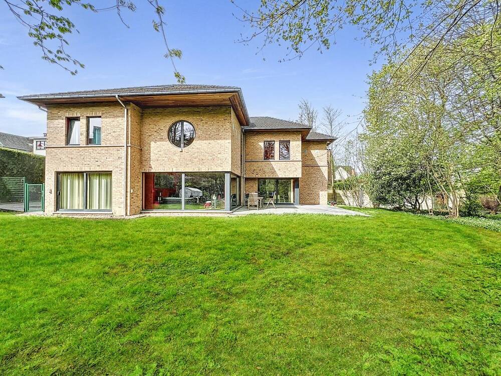 Huis te  koop in Sint-Agatha-Berchem 1082 895000.00€ 5 slaapkamers 300.00m² - Zoekertje 50586