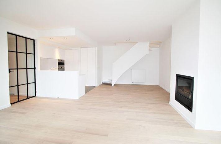 Duplex te  huur in Elsene 1050 1900.00€ 2 slaapkamers 112.00m² - Zoekertje 107599
