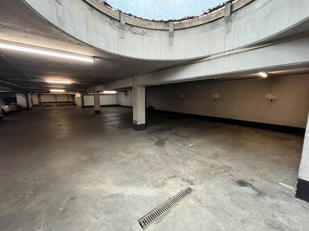 Parking / garage à vendre à Bruxelles 1000 28500.00€  chambres 1110.00m² - annonce 55070