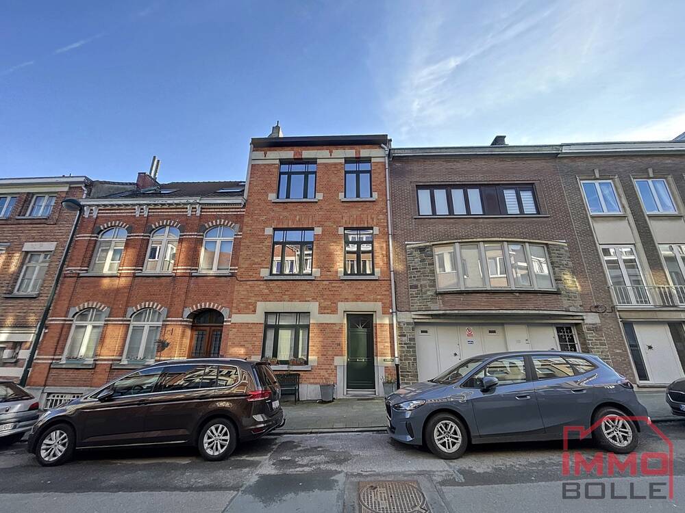 Mixgebouw te  koop in Oudergem 1160 750000.00€ 4 slaapkamers 201.00m² - Zoekertje 56248