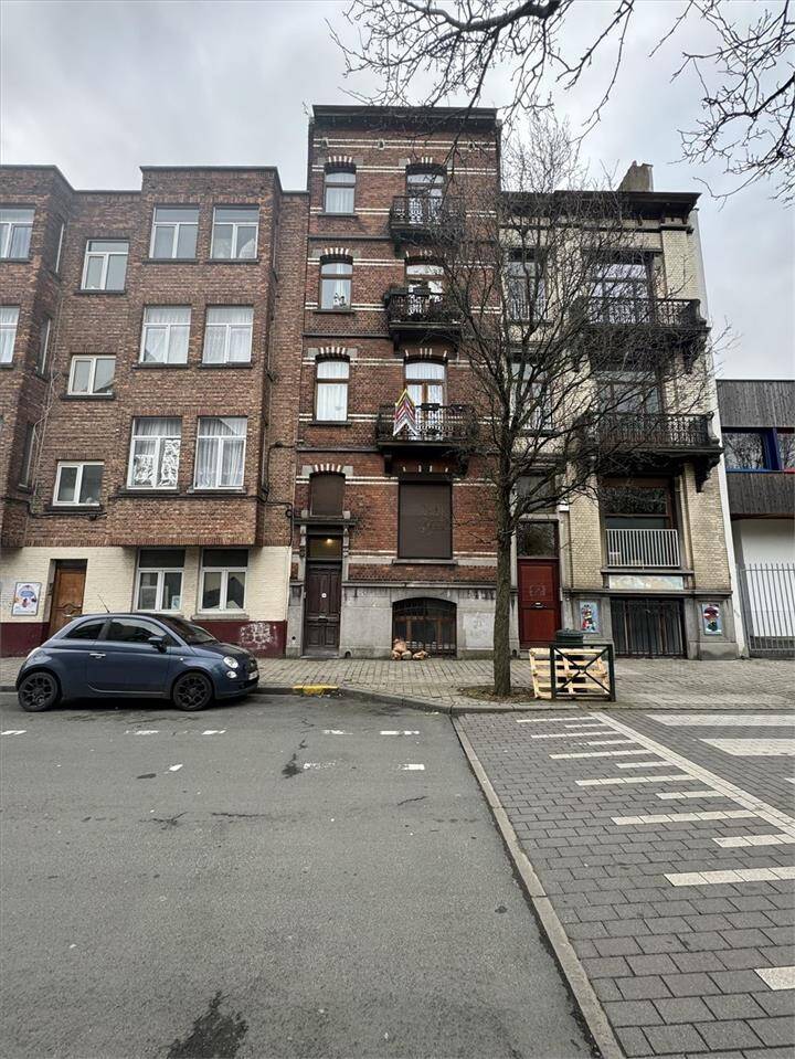 Immeuble de rapport - Immeuble à appartement à vendre à Anderlecht 1070 565000.00€ 5 chambres 300.00m² - annonce 61905