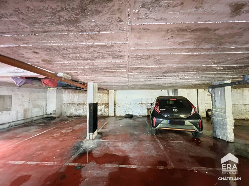 Parking & garage te  huur in Brussel 1000 90.00€ 0 slaapkamers 16.00m² - Zoekertje 62836