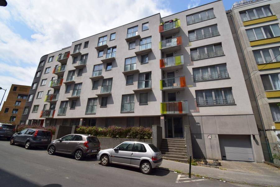 Rez-de-chaussée à vendre à Molenbeek-Saint-Jean 1080 360000.00€ 4 chambres 130.00m² - annonce 74372