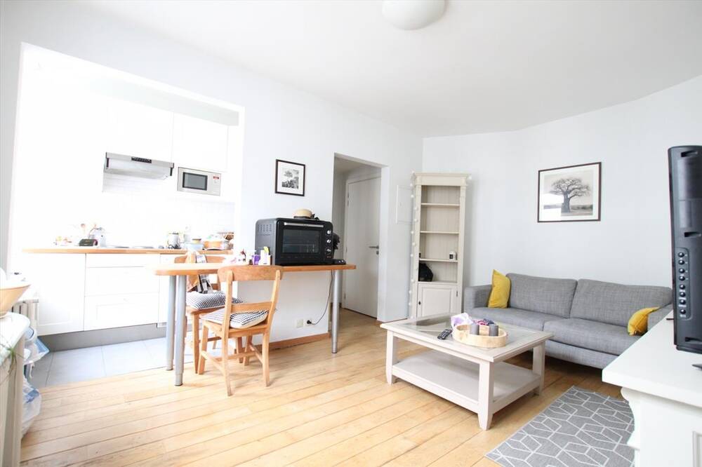 Appartementsgebouw te  koop in Sint-Gillis 1060 925000.00€ 5 slaapkamers 240.00m² - Zoekertje 98844