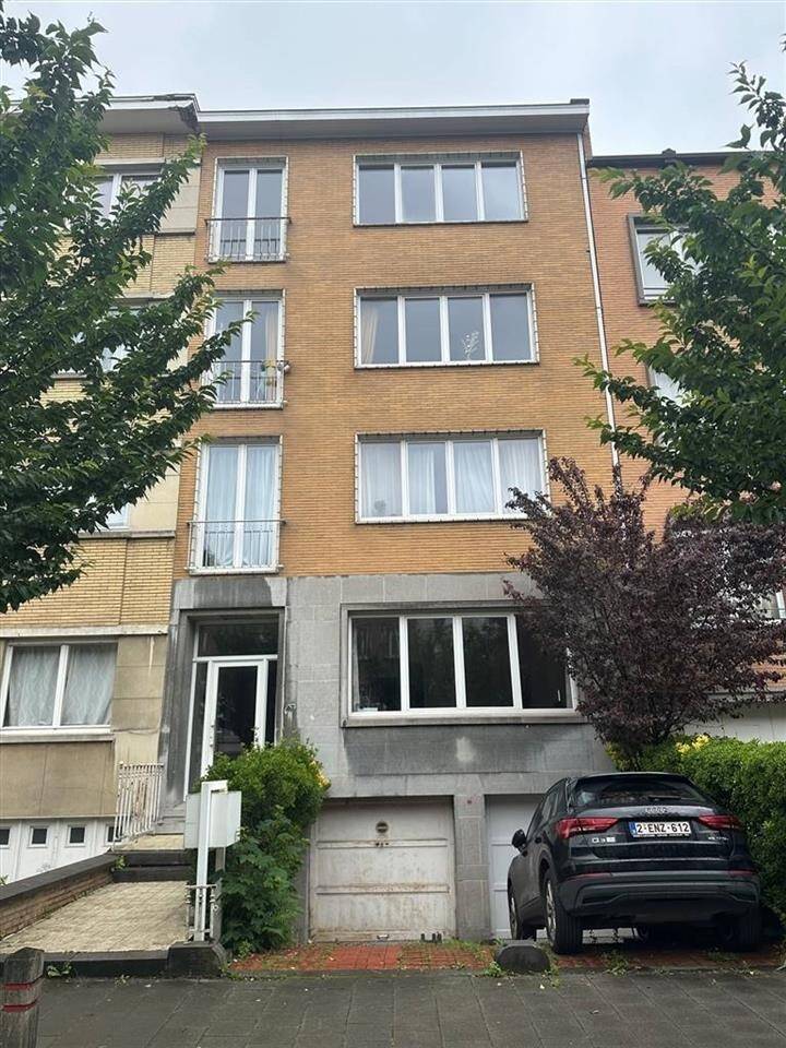 Appartement te  in Elsene 1050 330000.00€ 1 slaapkamers 80.00m² - Zoekertje 101461