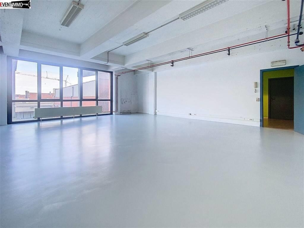 Handelszaak te  huur in Sint-Jans-Molenbeek 1080 1250.00€  slaapkamers 160.00m² - Zoekertje 115456