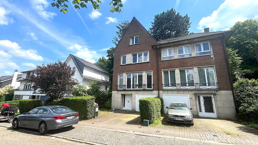 Huis te  huur in Sint-Pieters-Woluwe 1150 2700.00€ 5 slaapkamers 200.00m² - Zoekertje 139615