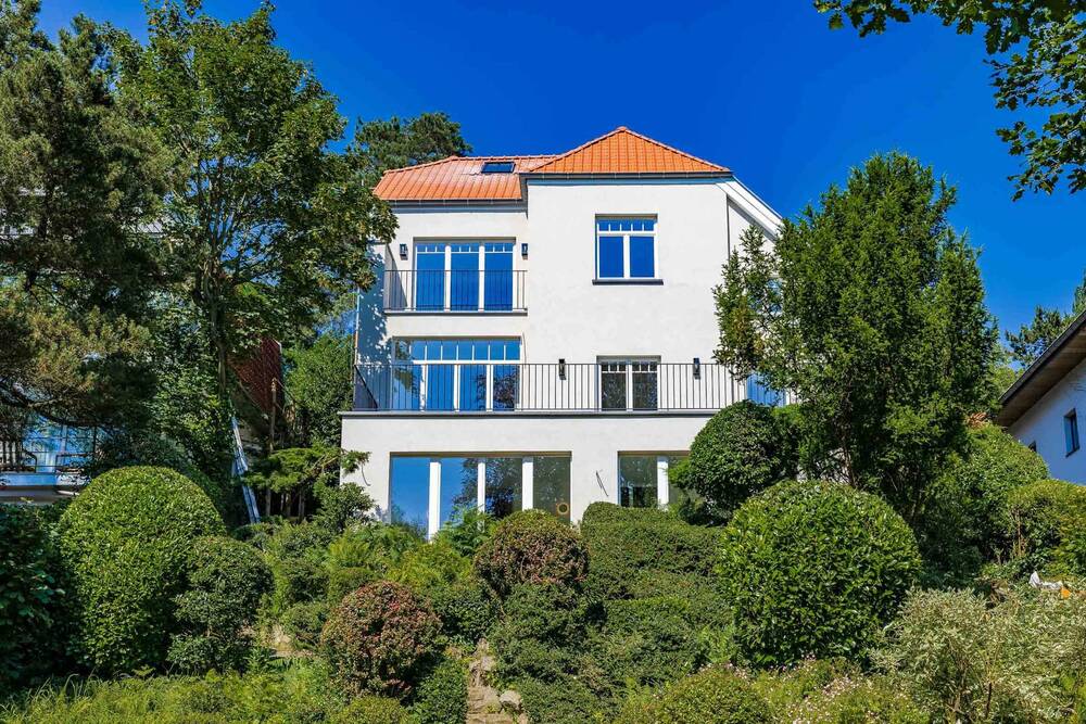 Villa te  huur in Ukkel 1180 4950.00€ 4 slaapkamers 265.00m² - Zoekertje 144651