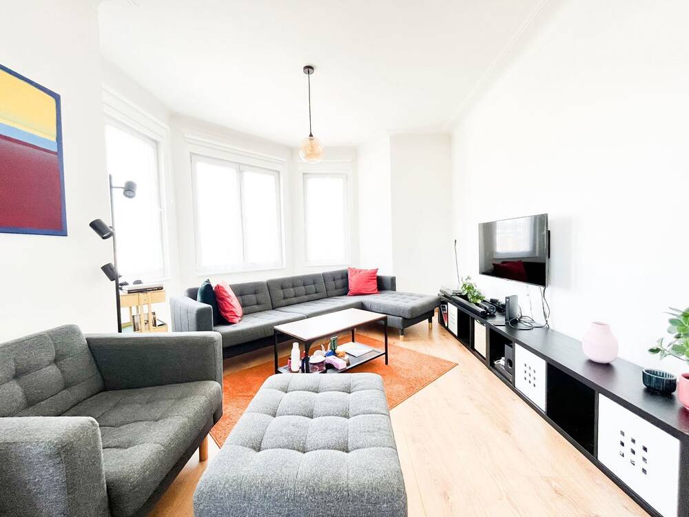 Appartement à  à Woluwe-Saint-Pierre 1150 1900.00€ 3 chambres 135.00m² - annonce 151784