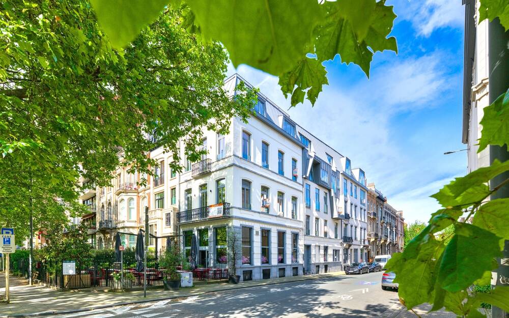 Appartement te  koop in Etterbeek 1040 795000.00€ 3 slaapkamers 155.00m² - Zoekertje 154157