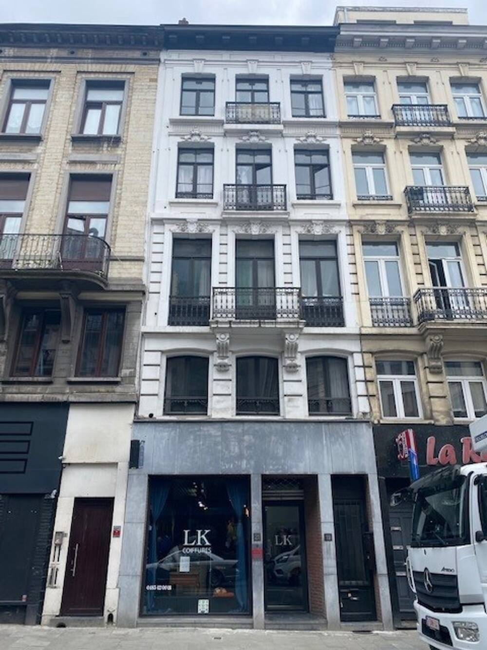Immeuble mixte à vendre à Bruxelles 1000 850000.00€ 4 chambres 300.00m² - annonce 156018