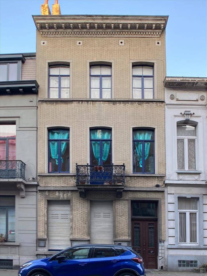 Duplex te  koop in Sint-Gillis 1060 299000.00€ 3 slaapkamers 152.50m² - Zoekertje 158236