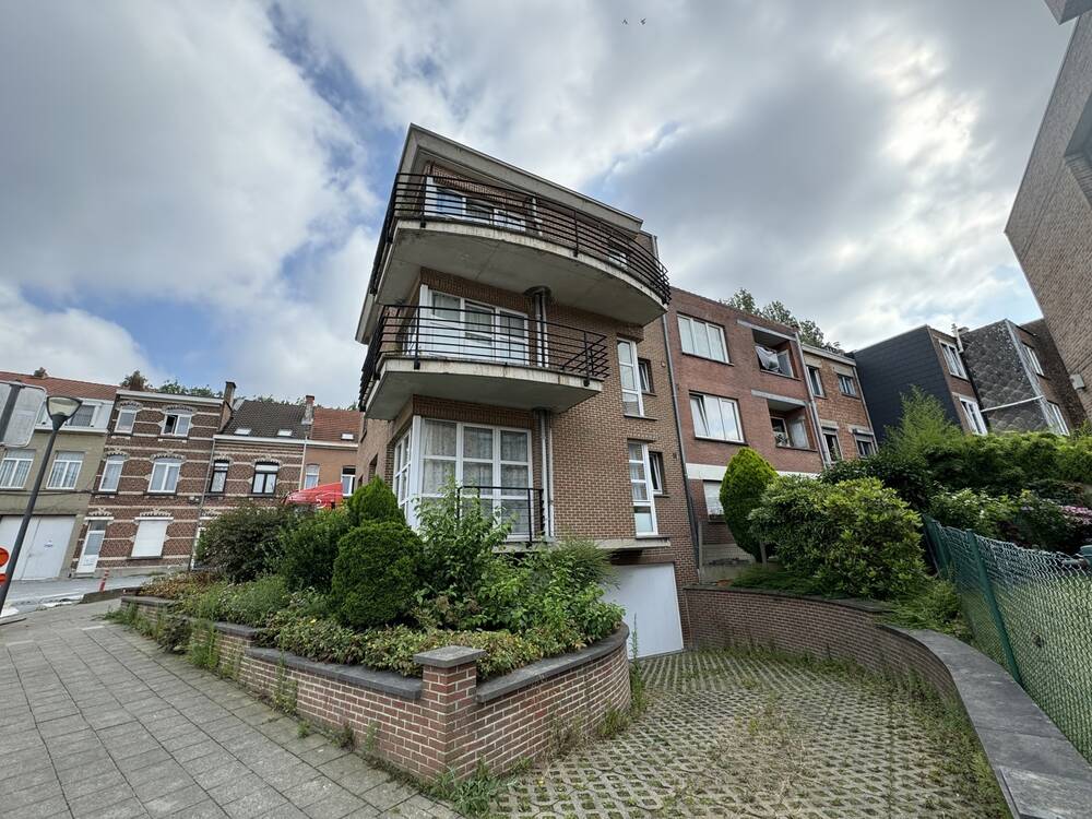 Mixgebouw te  koop in Anderlecht 1070 649000.00€ 7 slaapkamers 325.00m² - Zoekertje 162661