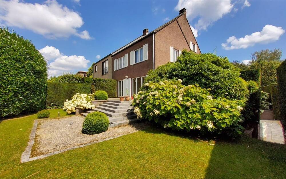 Huis te  huur in Sint-Pieters-Woluwe 1150 3000.00€ 5 slaapkamers 260.00m² - Zoekertje 165021