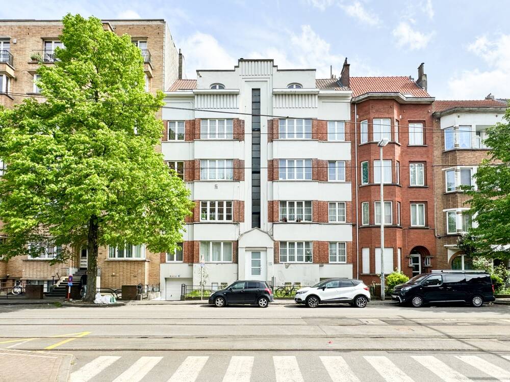 Appartement te  koop in Sint-Jans-Molenbeek 1080 215000.00€ 2 slaapkamers 86.00m² - Zoekertje 165523