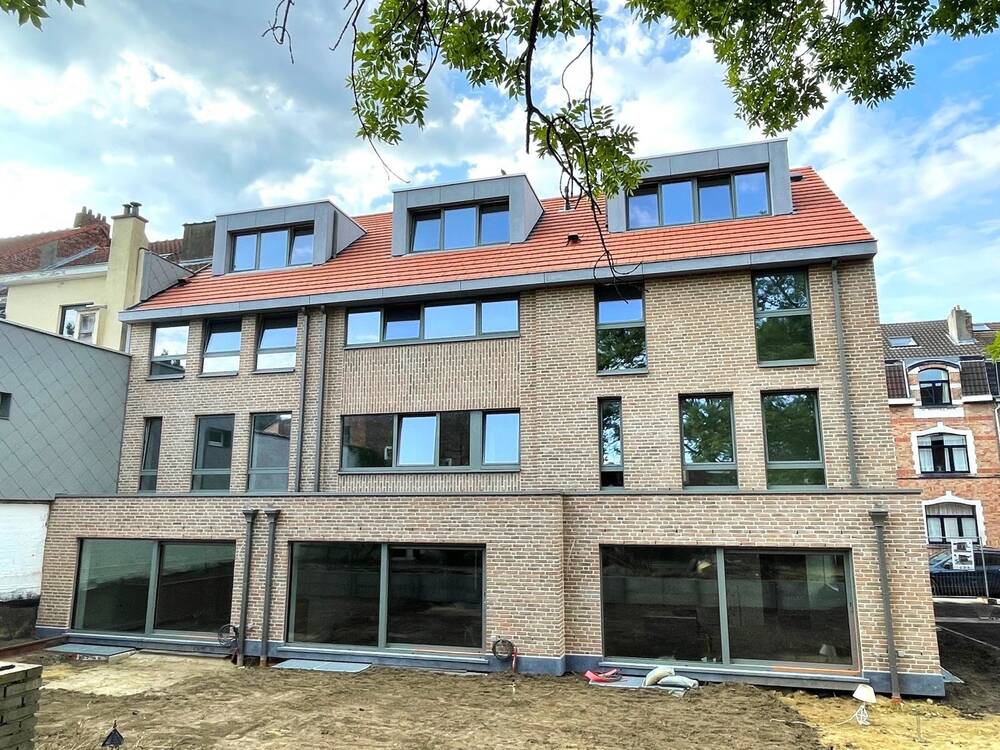 Huis te  koop in Sint-Lambrechts-Woluwe 1200 995000.00€ 5 slaapkamers 298.00m² - Zoekertje 165998