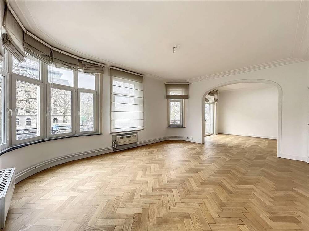 Appartement te  in Brussel 1000 2500.00€ 3 slaapkamers 160.00m² - Zoekertje 165889