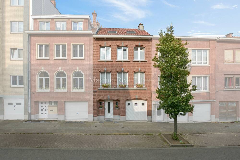 Maison à vendre à Woluwe-Saint-Lambert 1200 795000.00€ 5 chambres 244.00m² - annonce 166057
