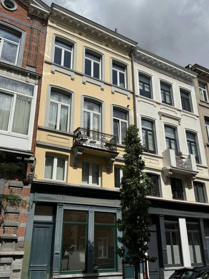 Duplex te  huur in Elsene 1050 1200.00€ 2 slaapkamers 94.00m² - Zoekertje 167151