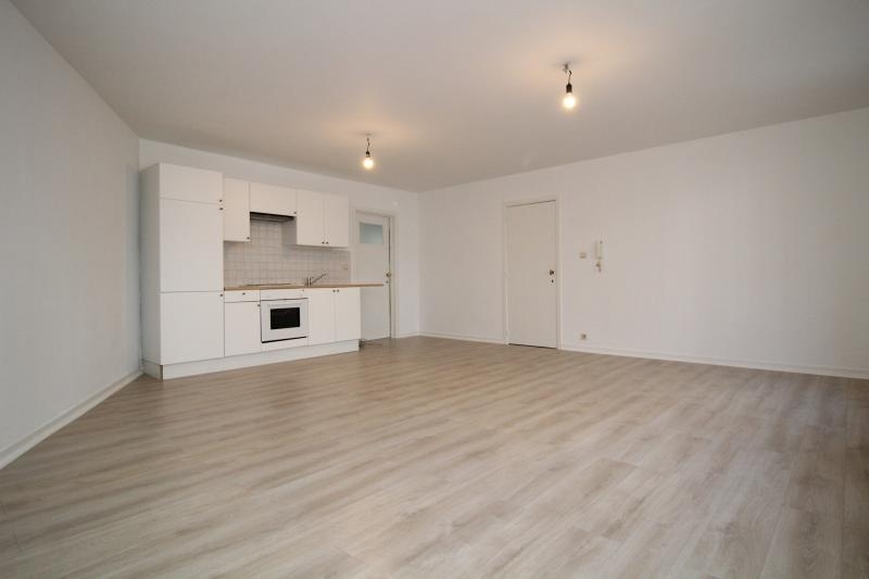 Appartement te  huur in Ukkel 1180 750.00€ 1 slaapkamers 55.00m² - Zoekertje 167016