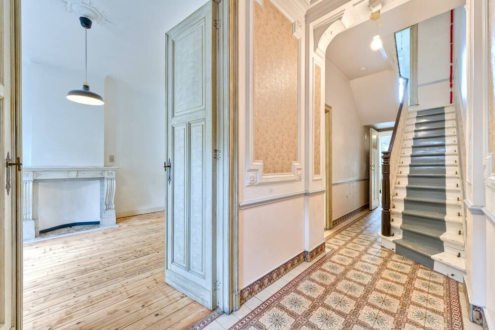 Huis te  koop in Sint-Lambrechts-Woluwe 1200 895000.00€ 6 slaapkamers 286.00m² - Zoekertje 167146