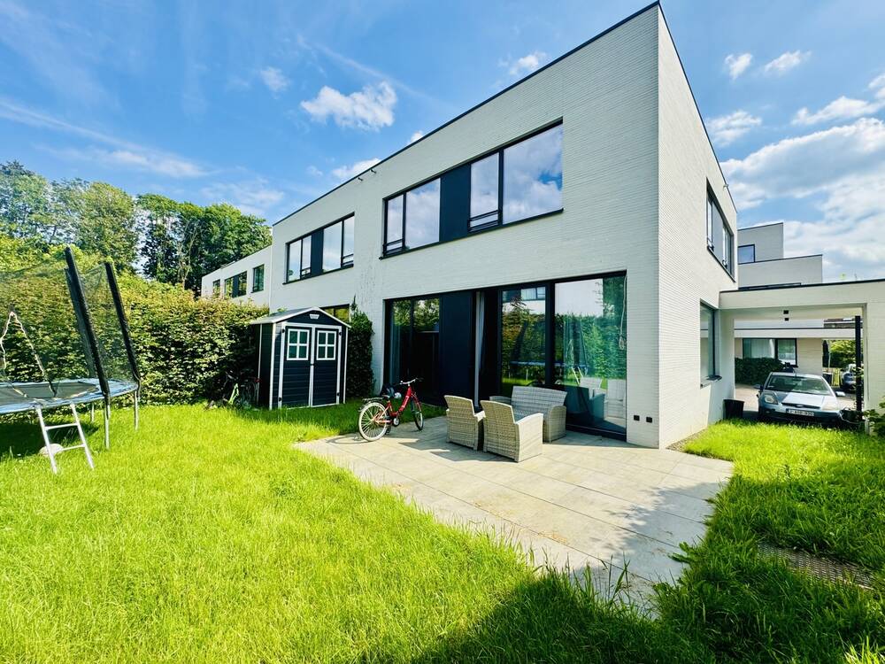 Huis te  huur in Ukkel 1180 3150.00€ 4 slaapkamers 186.00m² - Zoekertje 168512