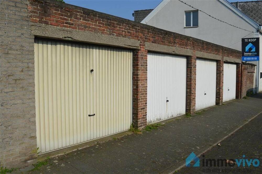 Parking & garage te  koop in Hemiksem 2620 26000.00€  slaapkamers m² - Zoekertje 168216
