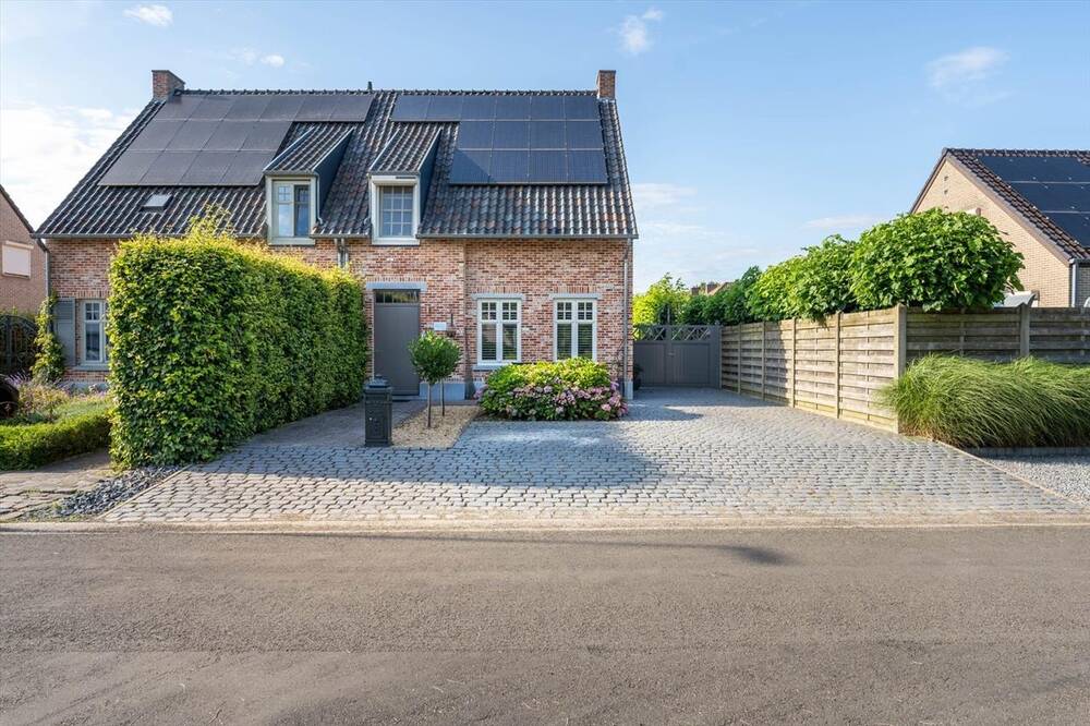 Huis te  koop in Hechtel 3940 389000.00€ 4 slaapkamers 180.00m² - Zoekertje 167919