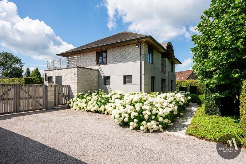 Villa à vendre à Maldegem 9990 0.00€ 4 chambres 330.00m² - annonce 168848