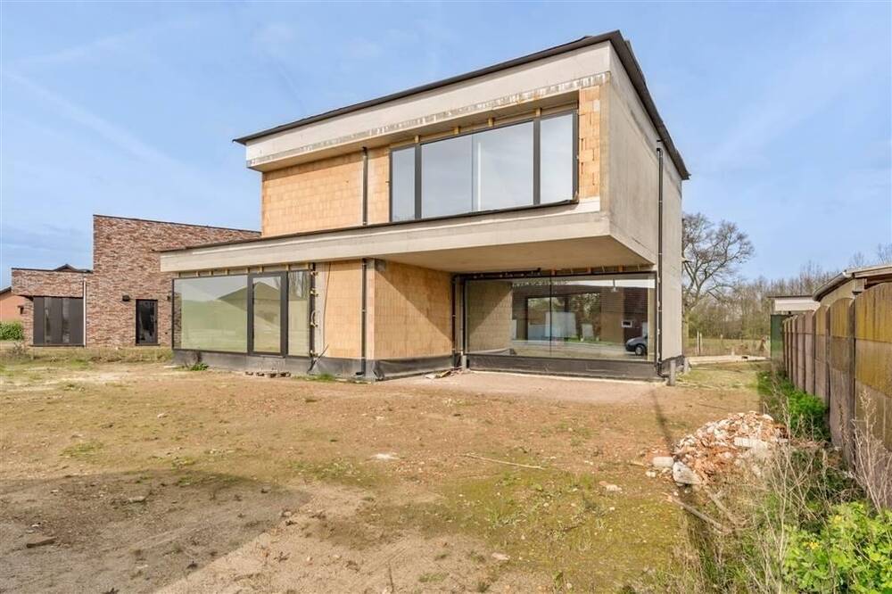 Villa à vendre à Beringen 3580 620000.00€ 3 chambres 407.00m² - annonce 169267