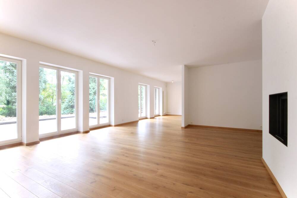 Benedenverdieping te  huur in Sint-Pieters-Woluwe 1150 3600.00€ 4 slaapkamers 290.00m² - Zoekertje 170827