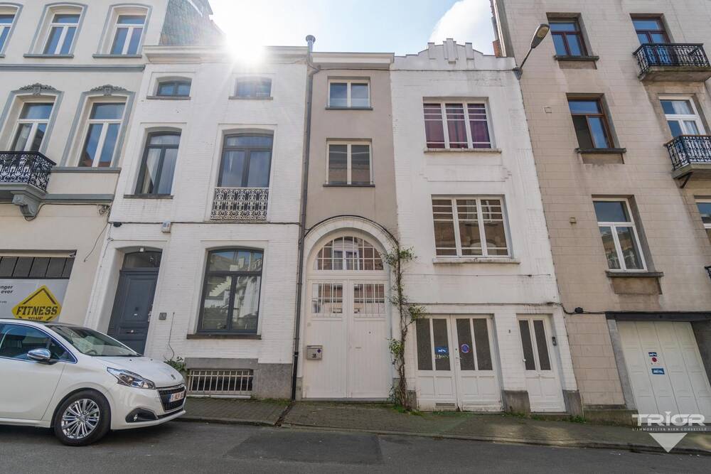 Huis te  koop in Etterbeek 1040 499000.00€ 2 slaapkamers 100.00m² - Zoekertje 182598