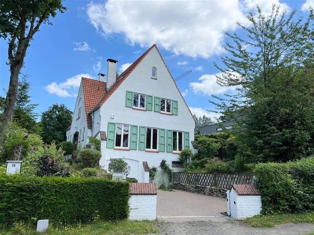 Villa te  in Ukkel 1180 1580000.00€ 6 slaapkamers m² - Zoekertje 181861