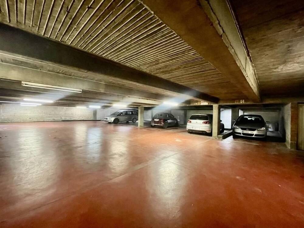 Parking / garage à vendre à Bruxelles 1000 215000.00€  chambres m² - annonce 183742