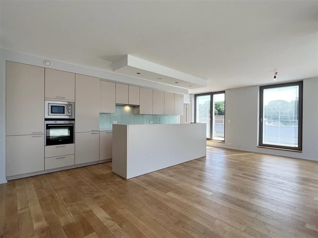 Penthouse te  in Ukkel 1180 2000.00€ 2 slaapkamers 138.00m² - Zoekertje 189242