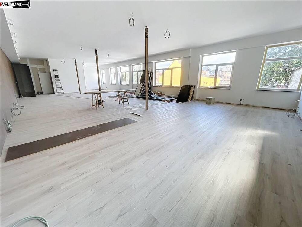 Commerce à vendre à Schaerbeek 1030 525000.00€  chambres 700.00m² - annonce 194978