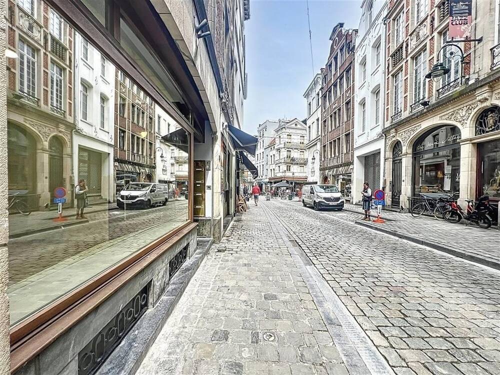 Handelszaak te  huur in Brussel 1000 1950.00€  slaapkamers 25.00m² - Zoekertje 198144